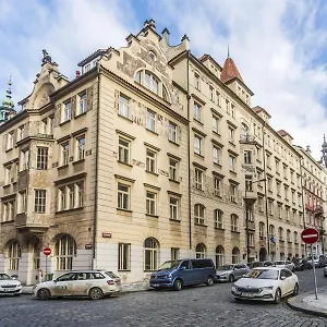 Hostel Hlávkova